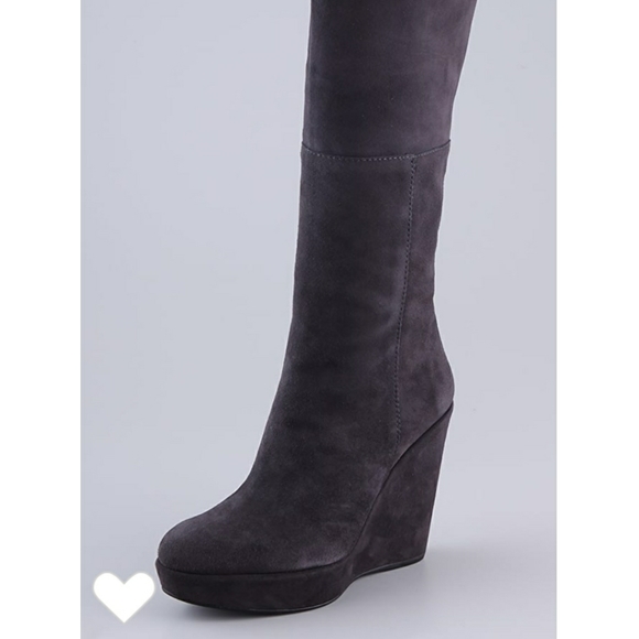 Stuart Weitzman Shoes - Stuart Weitzman suede boots